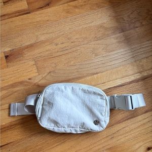 Lululemon white opal belt bag